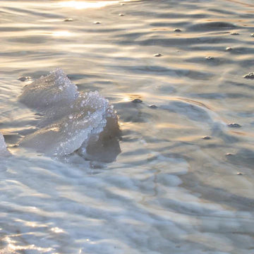 Cold air, wind, and the constant shift between outdoor chill and indoor heat can make skin feel tight, dry, and more reactive. 